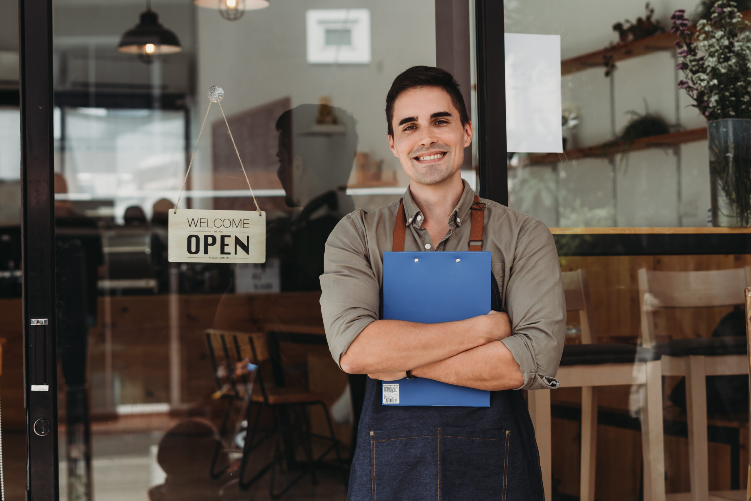 Benefits of Using Restaurant-Specific Systems Like Ottimate and R365